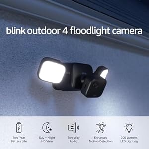 Blink Outdoor 4 Floodlight Camera (newest model), Wire-free smart security camera, 700